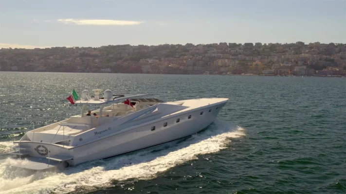M/Y WHITE AND SILVER