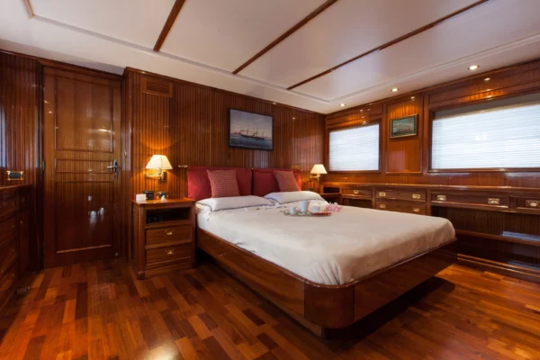 Antares of Britain yacht for sale